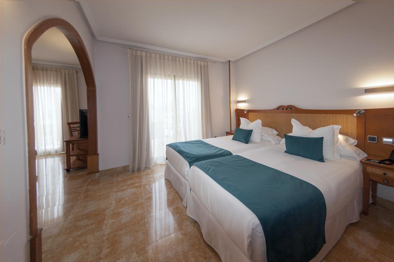 Hotel La Laguna Spa & Golf Ciudad Quesada Dış mekan fotoğraf